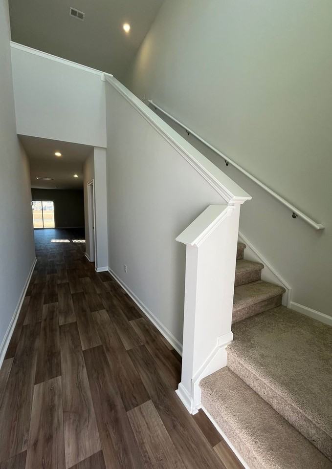 359 Pine Crest View Dr - Photo 3 of 25
