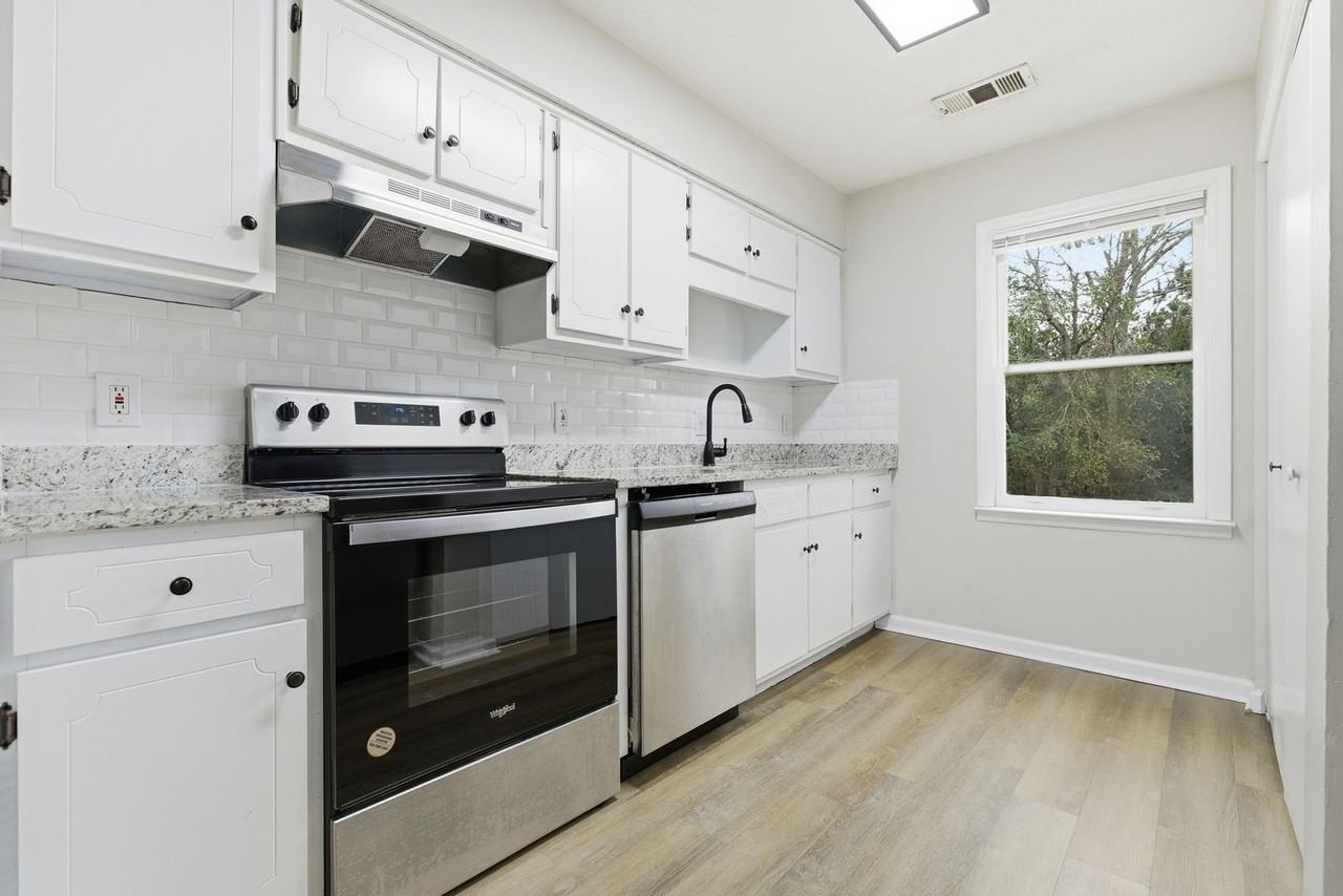 5766 Spanish Oak Dr - Photo 7 of 17