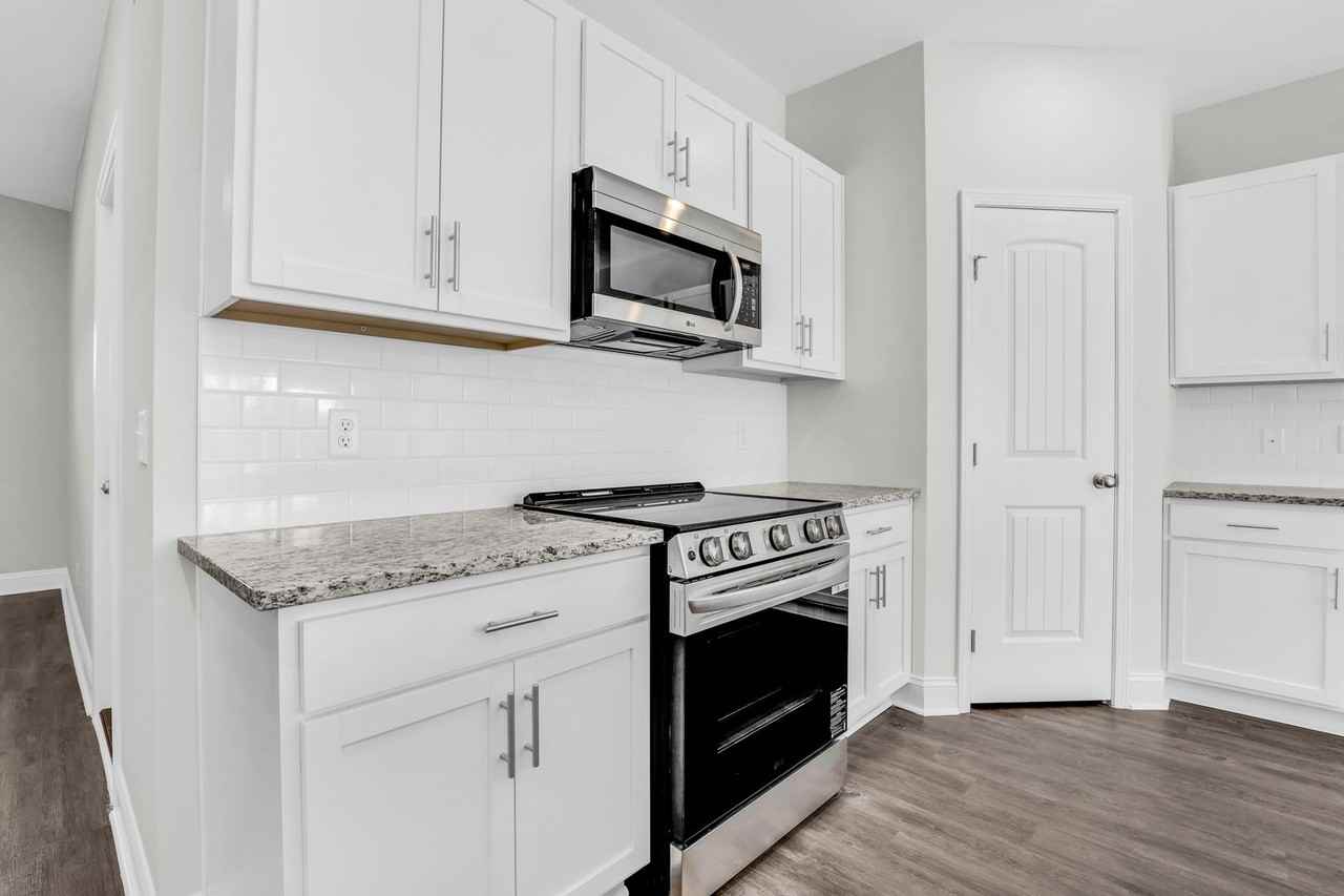 474 Sandbar Ln - Photo 5 of 26