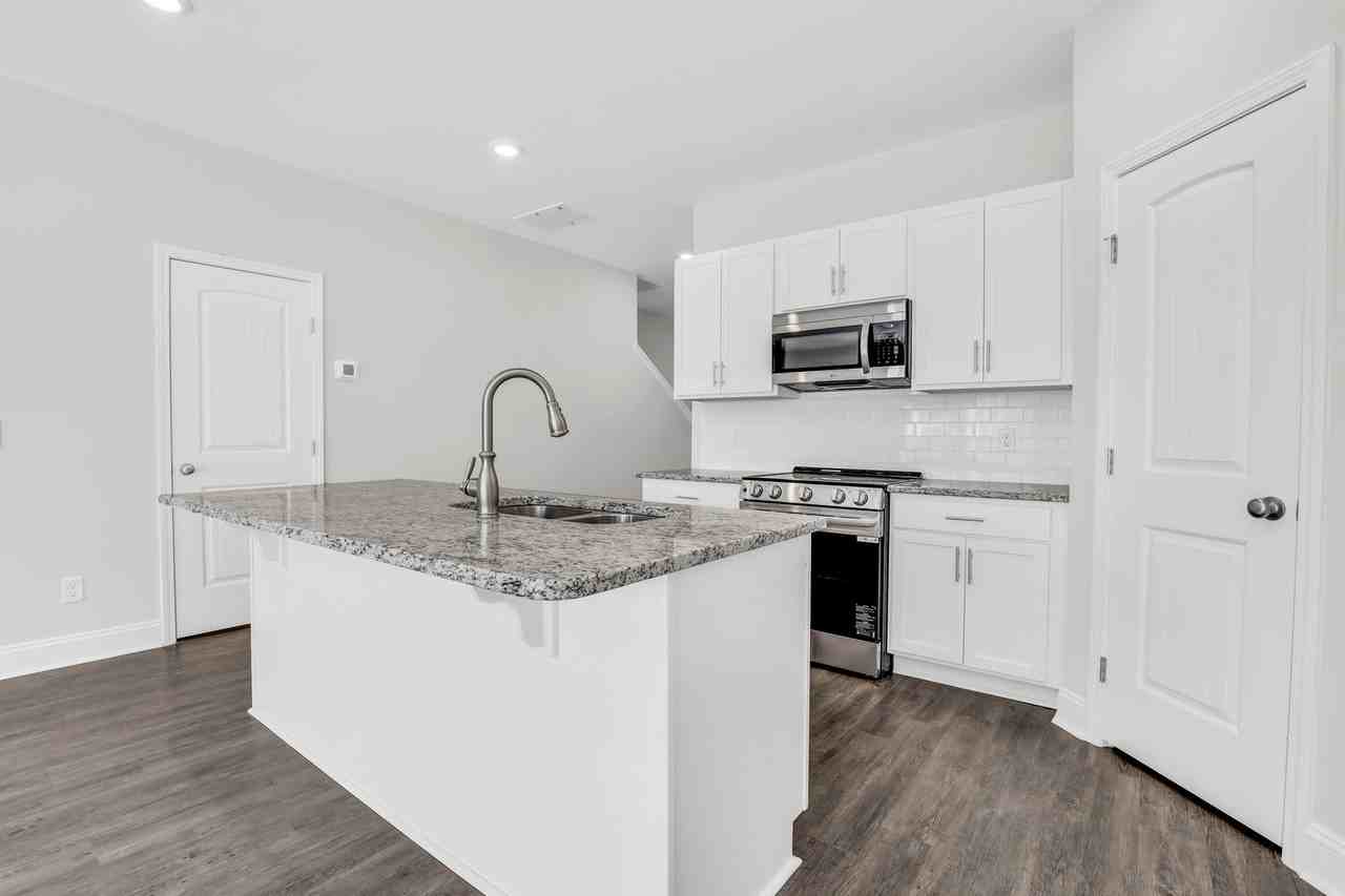 474 Sandbar Ln - Photo 6 of 26