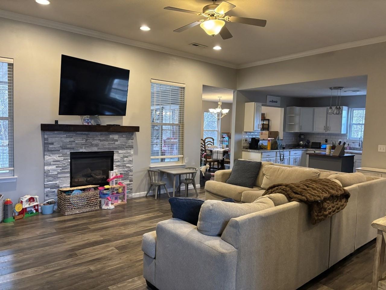 5507 Sandrock Dr - Photo 4 of 39