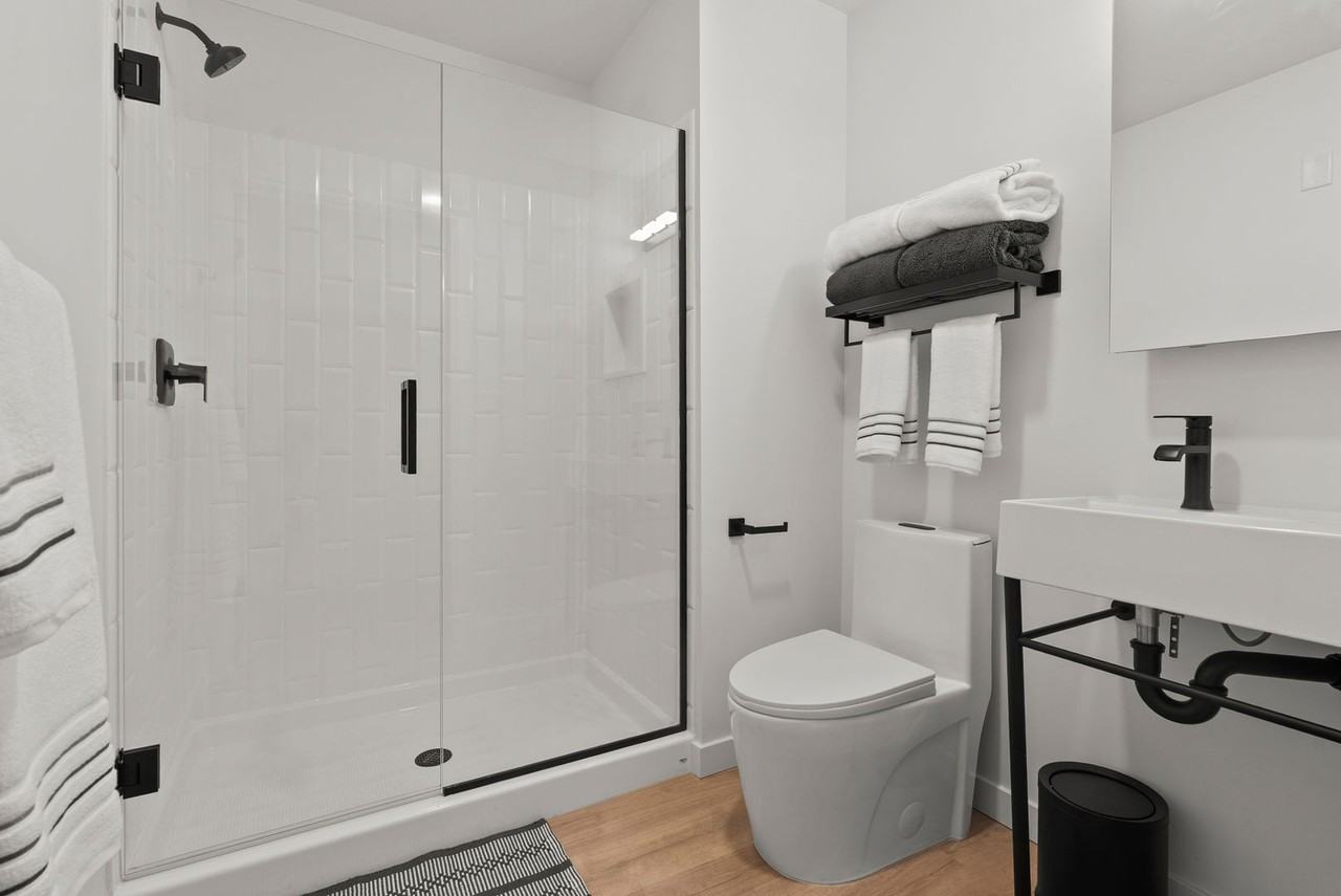 The Oslo - Photo 3 of 9