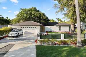 featured image of 1071 Ne 83rd St