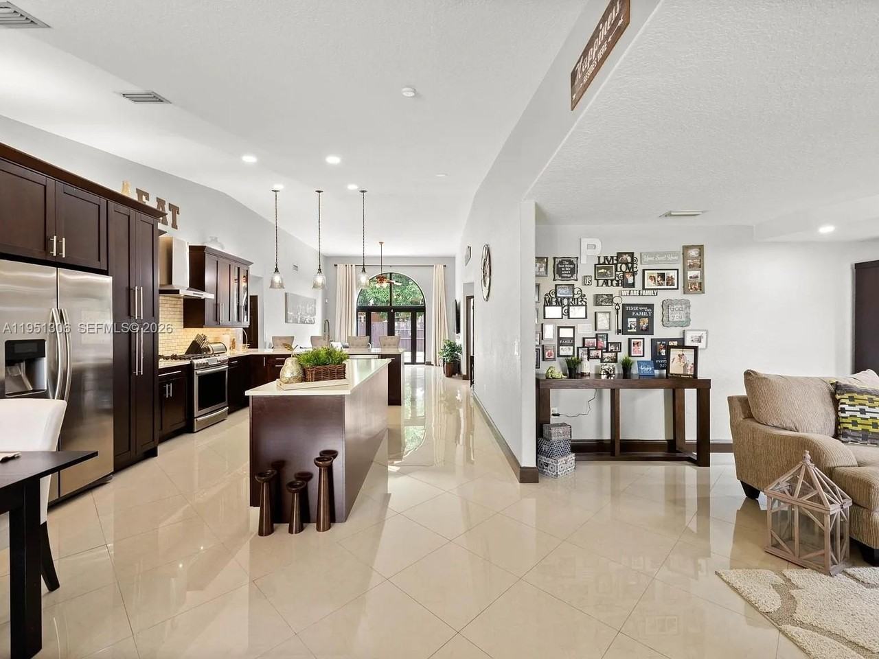 14801 Sw 154th Ct - Photo 2 of 26