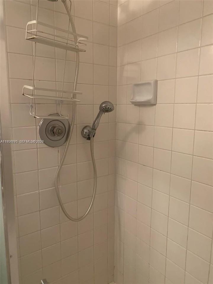 10009 Winding Lake Rd #106 - Photo 7 of 7