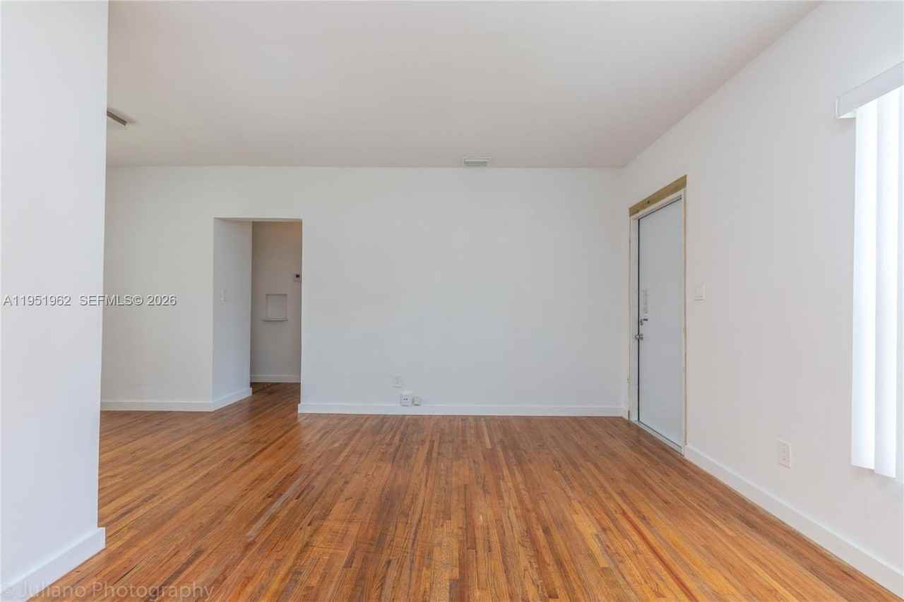 221 Antiquera Ave #3 - Photo 7 of 16