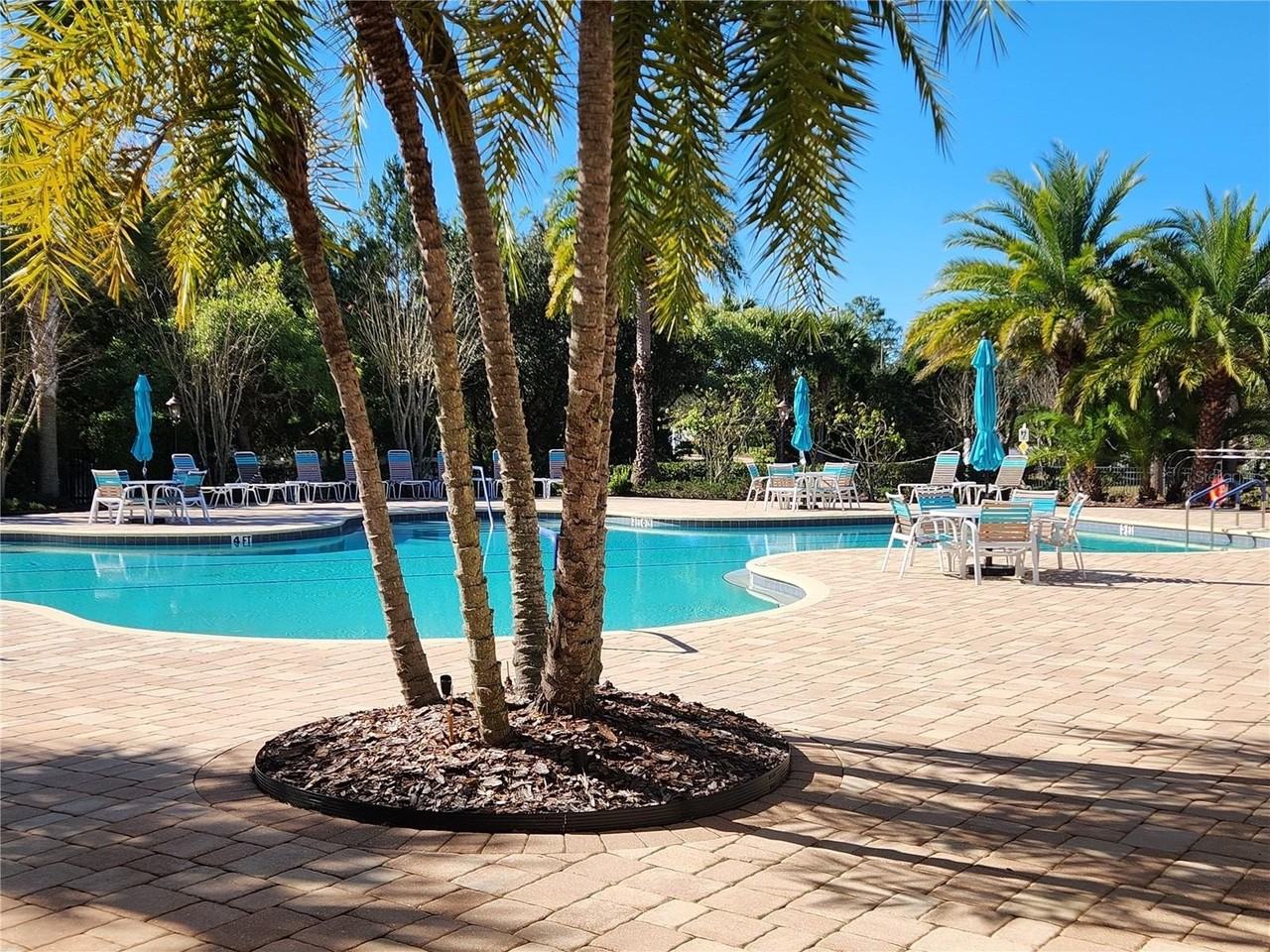 7230 Belleisle Gln - Photo 3 of 38