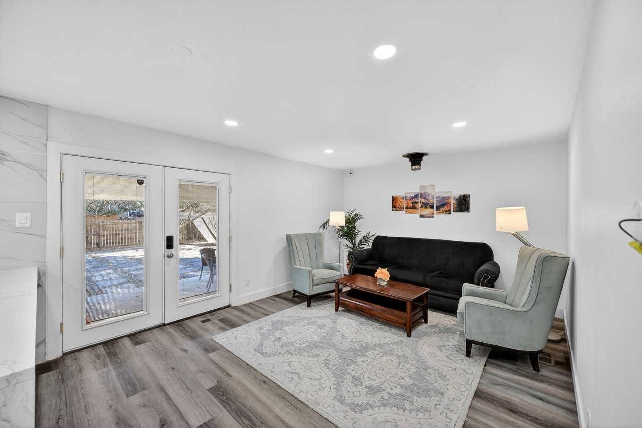 S Pitkin Way - Photo 3 of 9