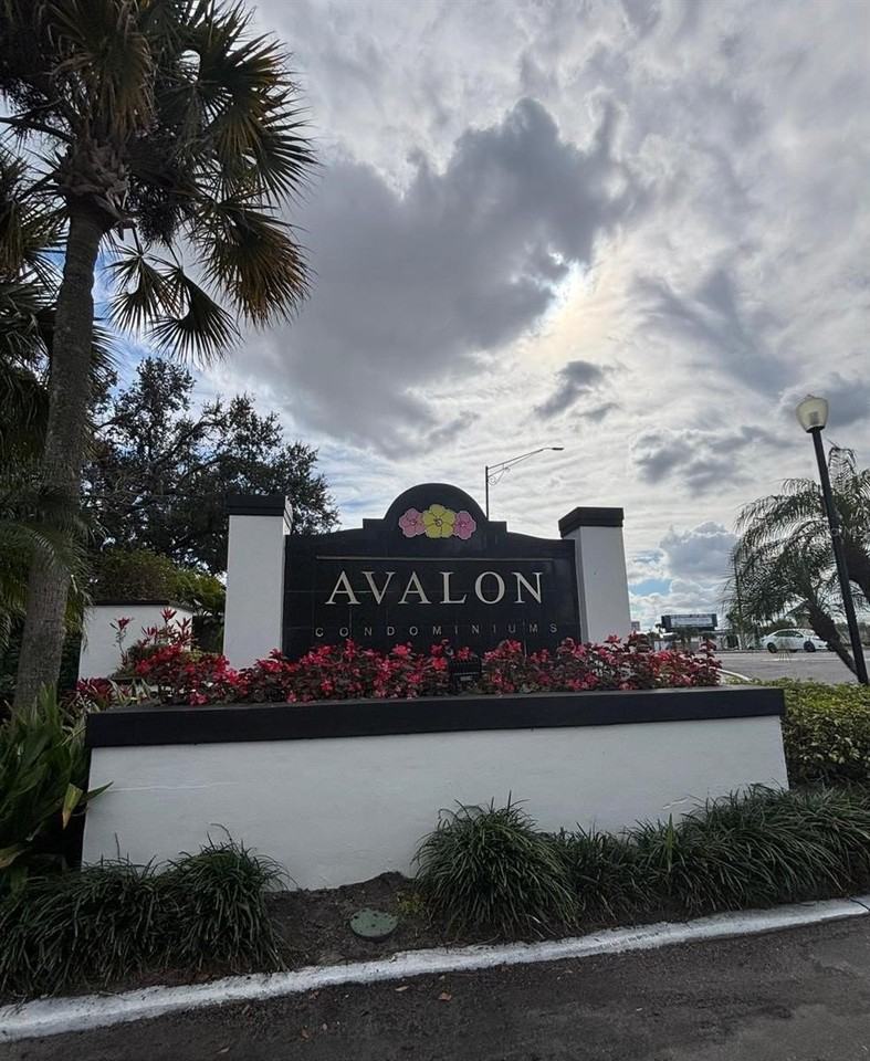 4349 S Semoran Blvd #5