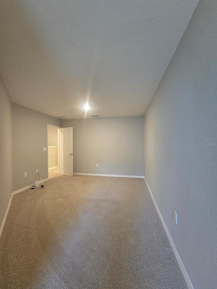 2738 Idyll Lakes Cir - Photo 4 of 37