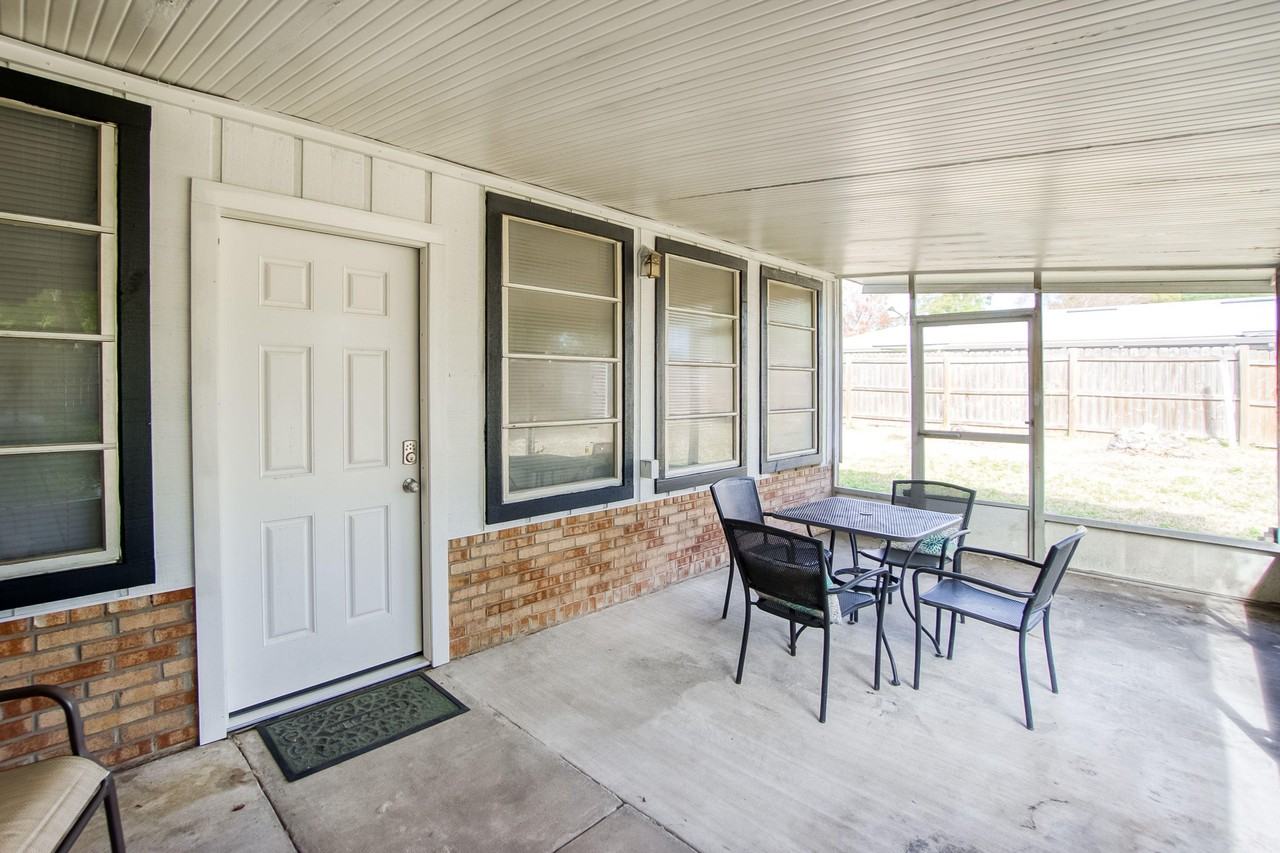 Custer Cir - Photo 2 of 29