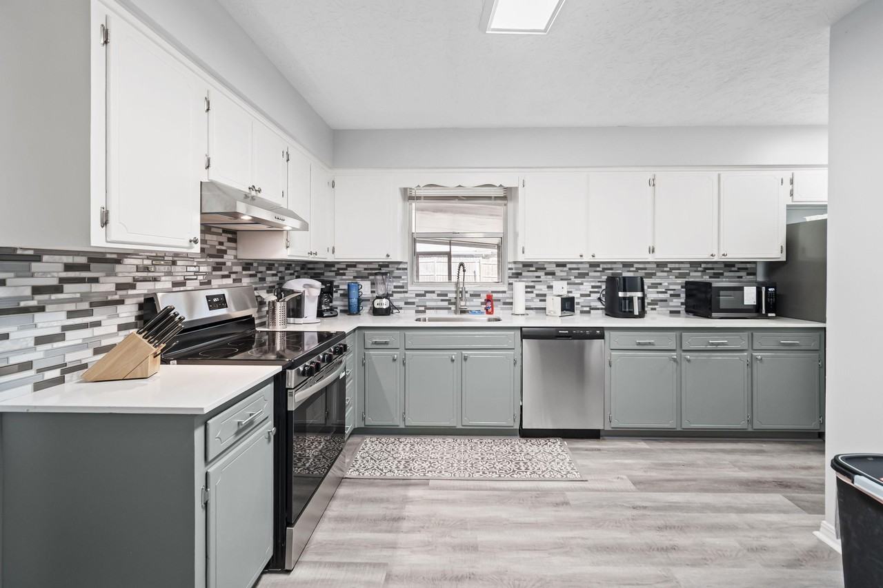 Custer Cir - Photo 3 of 29