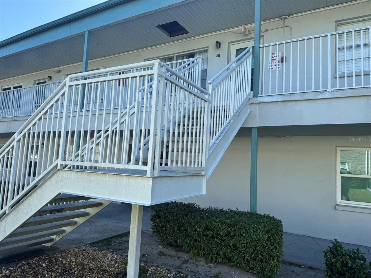 5267 81st St N #20 - Photo 3 of 21