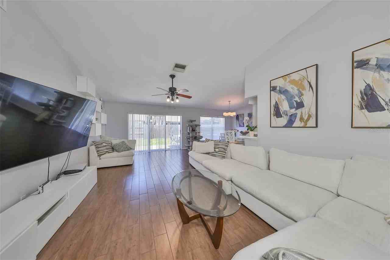 1204 Sawdust Ct - Photo 3 of 31