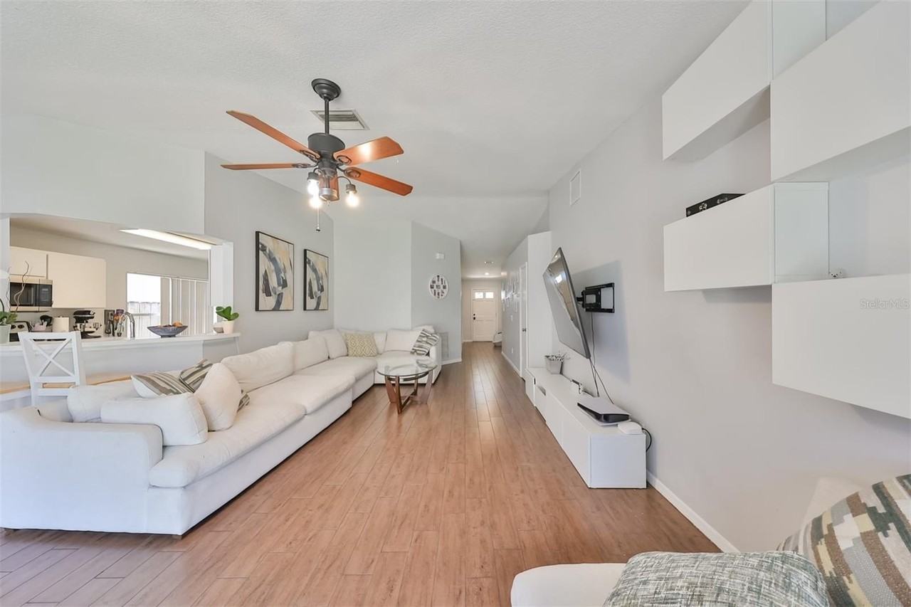 1204 Sawdust Ct - Photo 6 of 31