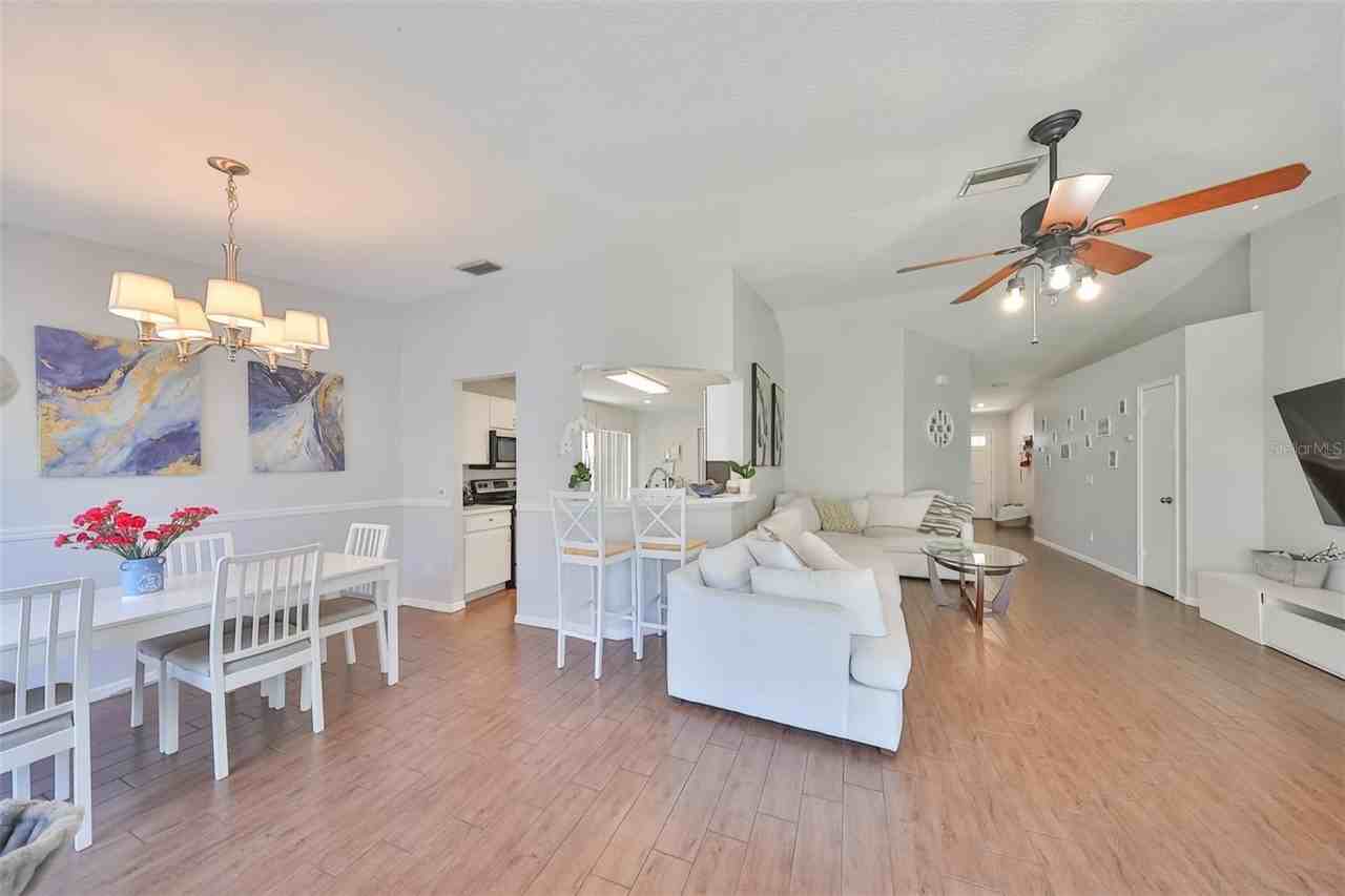 1204 Sawdust Ct - Photo 7 of 31