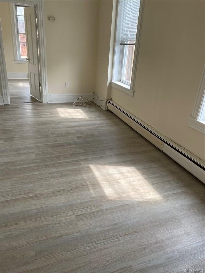 8 Franklin Ave Apt 1 #1 - Photo 4 of 13