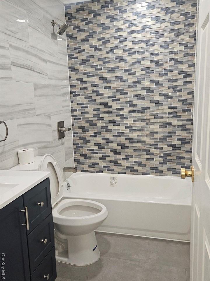 11519 Marsden St - Photo 4 of 12