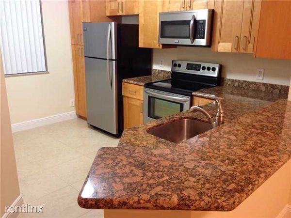 8721 Wiles Rd #207