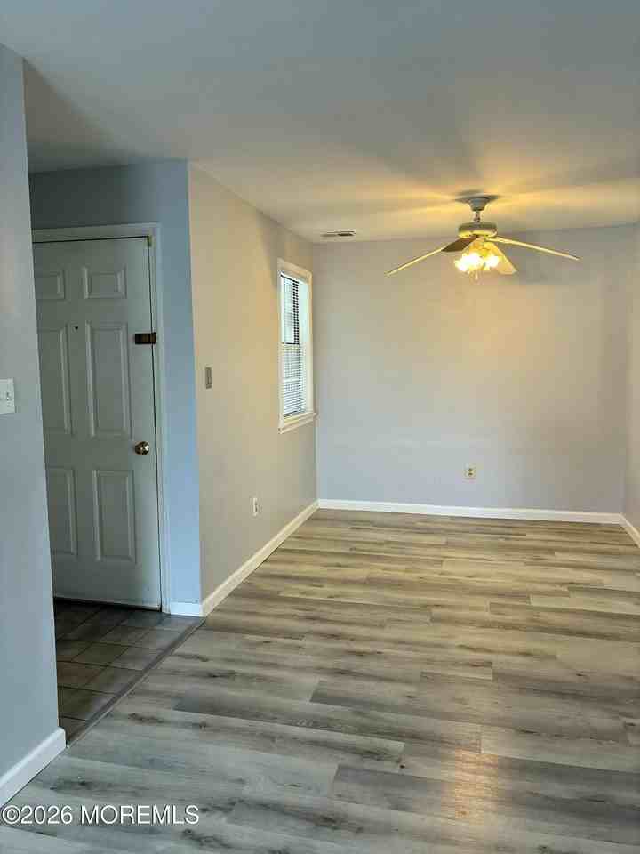 419 Hancock Pl - Photo 5 of 20