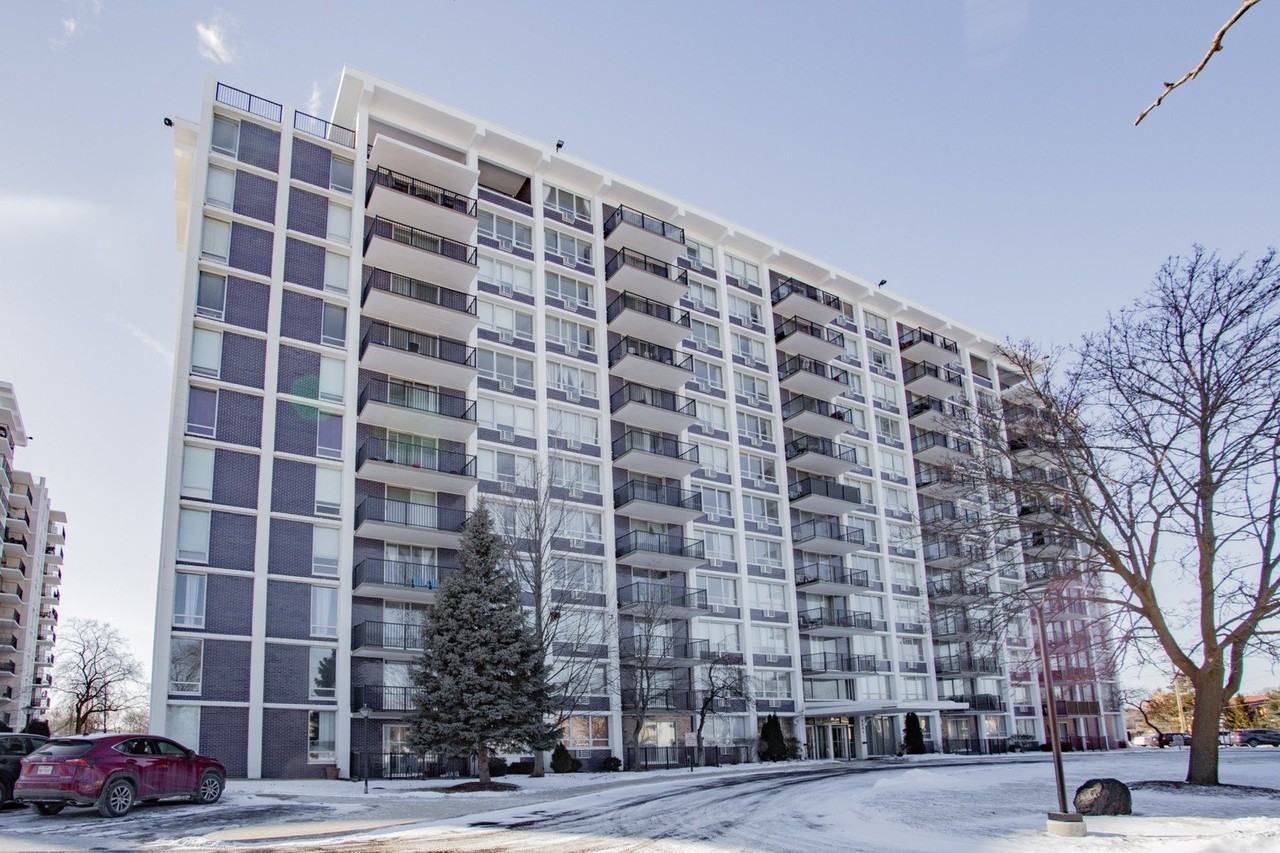 8801 W Golf Rd Apt 6b #6B