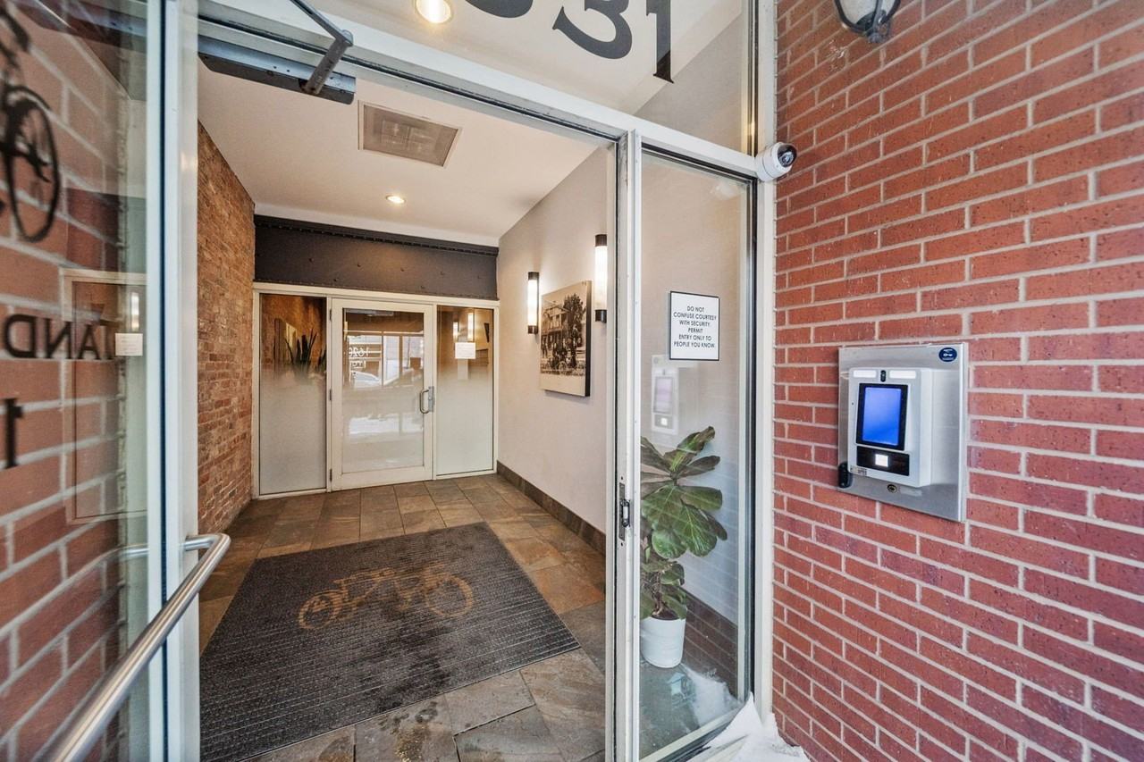 1631 S Michigan Ave Apt 301 #301 - Photo 4 of 27