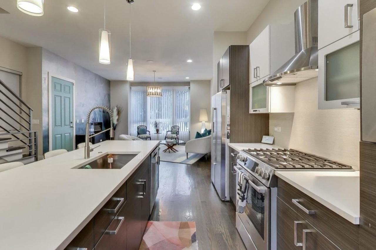 1632 W Ohio St - Photo 7 of 37