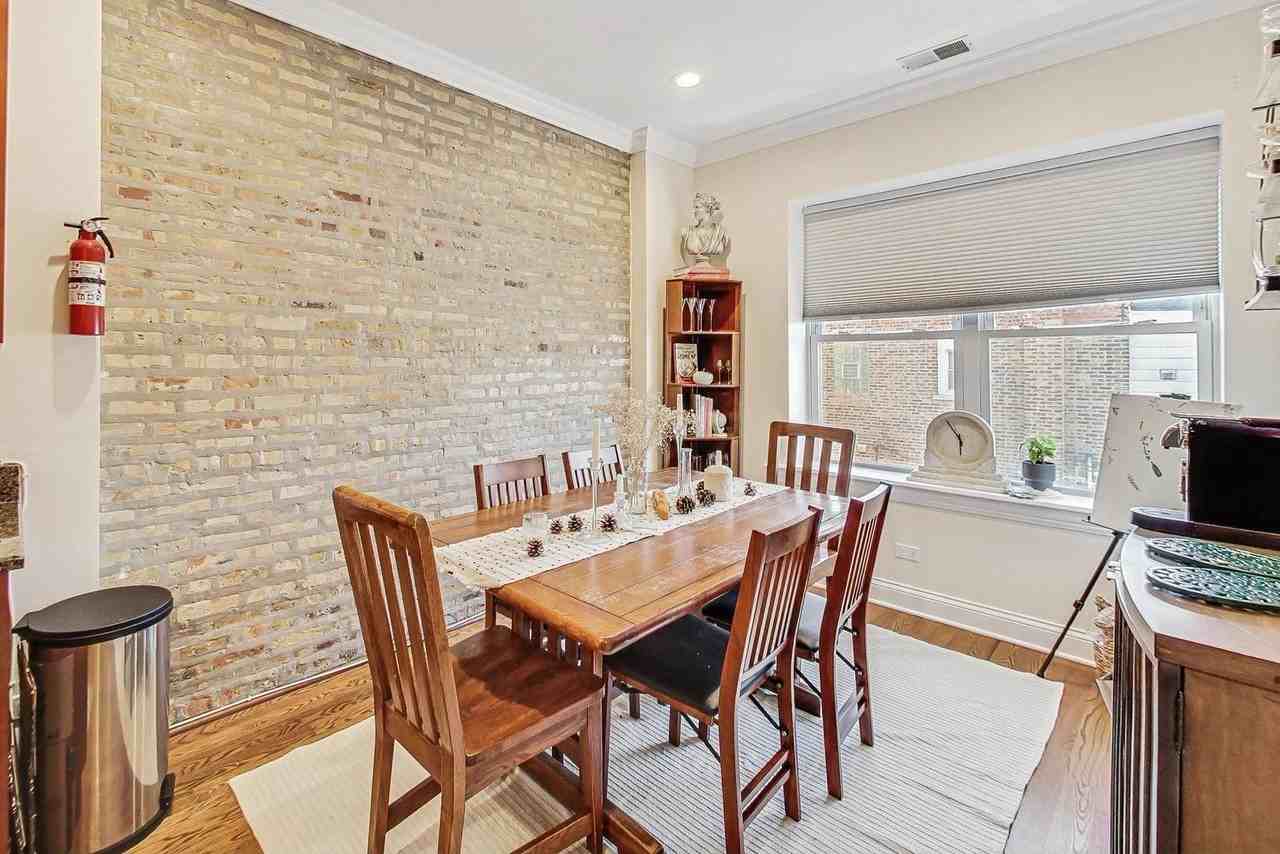 6150 N Ravenswood Ave Apt 3 #3 - Photo 5 of 16