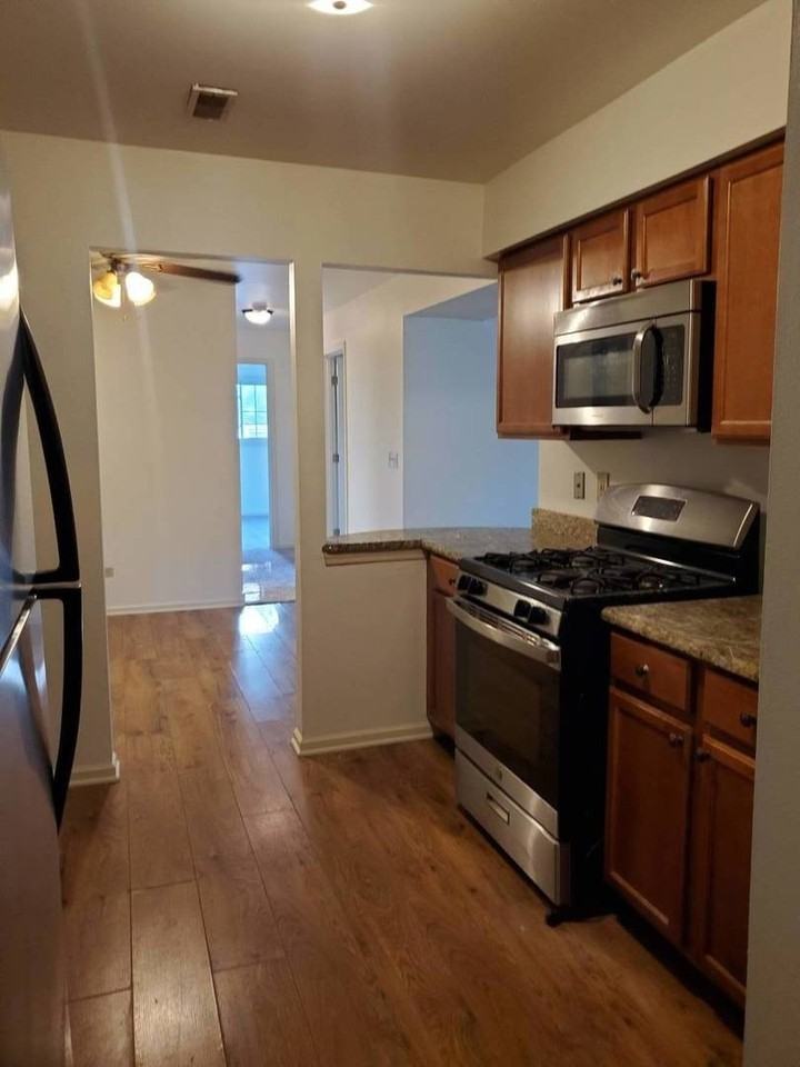 833 Village Quarter Rd Apt G4 #G4 - Photo 3 of 19