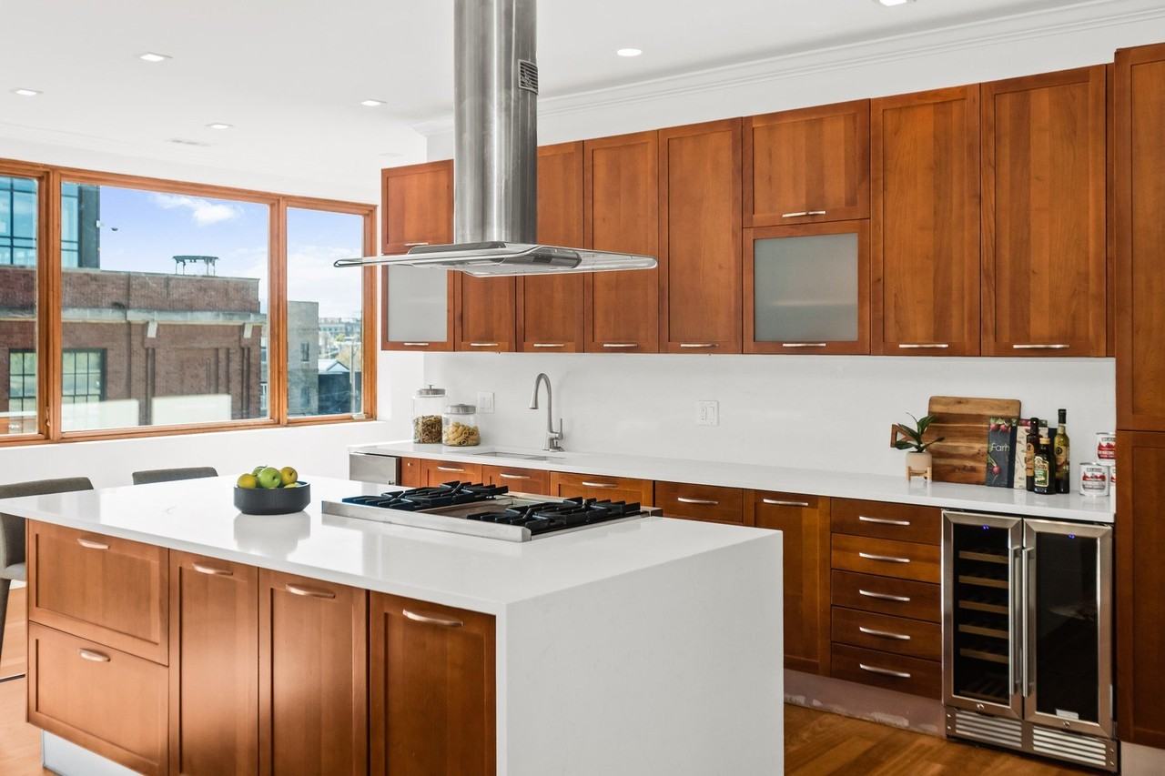 1152 W Fulton Market Apt 4a #4A - Photo 7 of 19