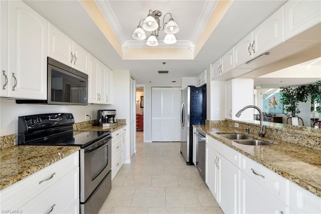 6361 Pelican Bay Blvd #201 - Photo 4 of 26