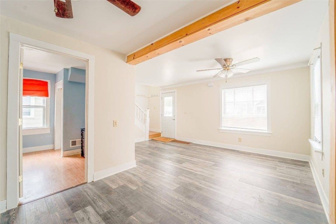 425 Clayton Ave - Photo 3 of 16