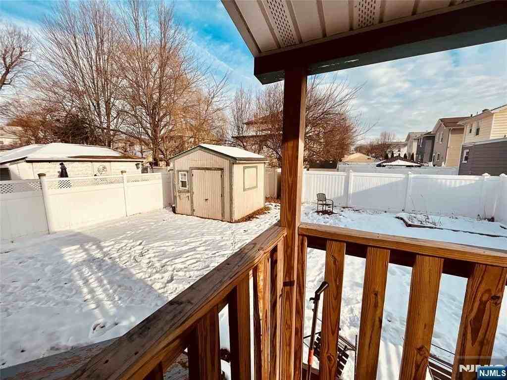 419 Lake Ave - Photo 7 of 10