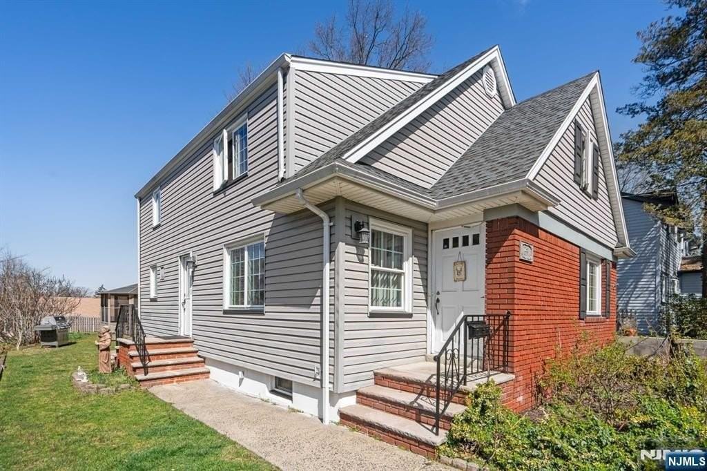 238 Springfield Ave - Photo 2 of 33