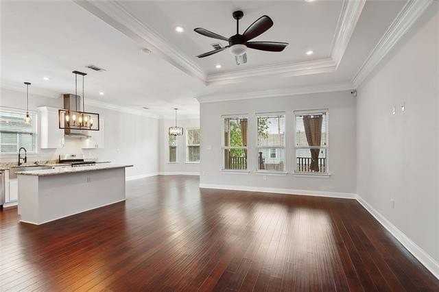 5511 Warrington Dr - Photo 3 of 13