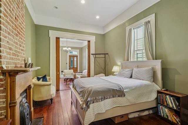 926 Port St - Photo 5 of 12