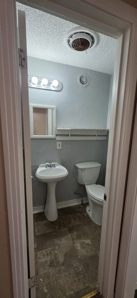 1907 S Seminole St #1 - Photo 7 of 10