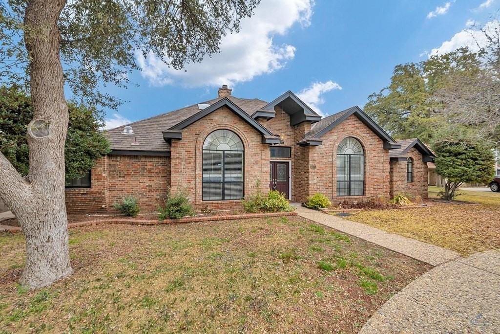 6415 San Mateo Ln - Photo 3 of 29