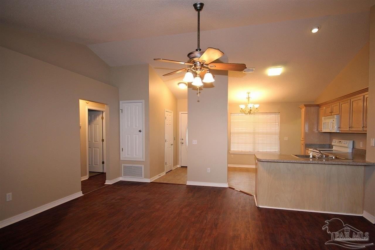 6250 Starhill Dr - Photo 6 of 16