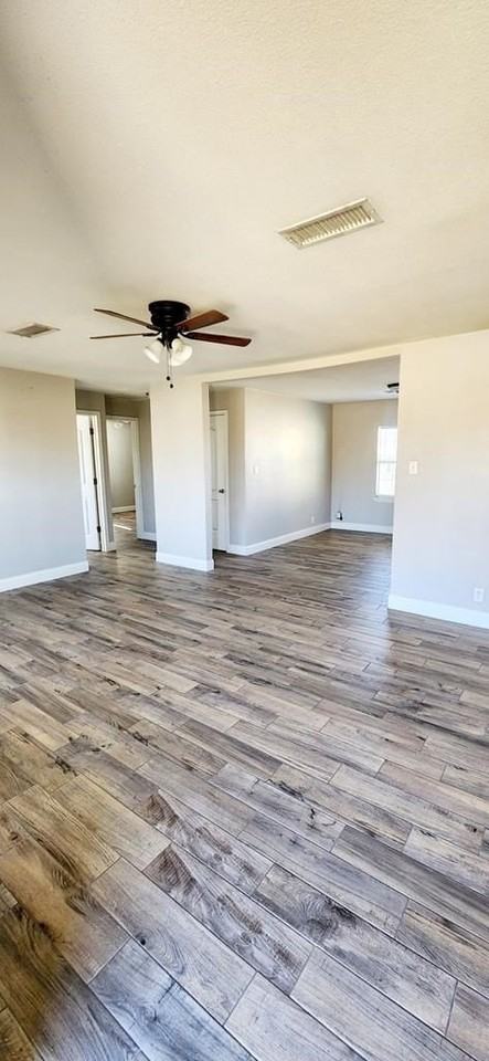 1305 N Colorado St - Photo 5 of 21