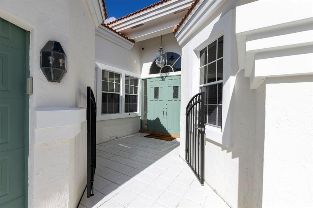 6391 Nw 23rd Ln - Photo 4 of 49