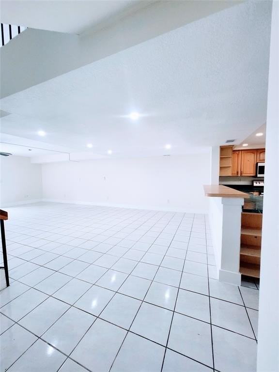 793 Ne 206th St - Photo 3 of 25