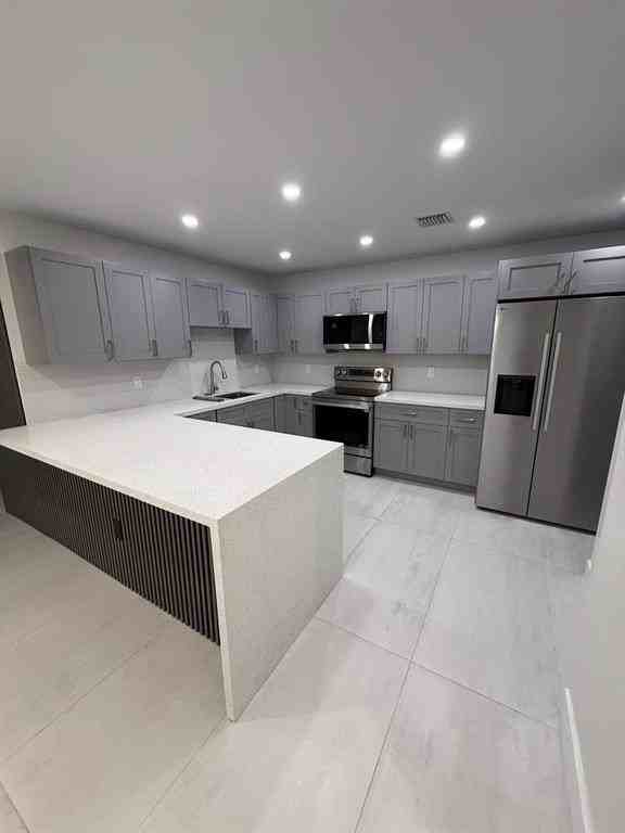 6720 Park St - Photo 2 of 10