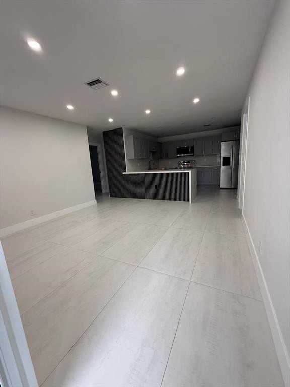 6720 Park St - Photo 7 of 10