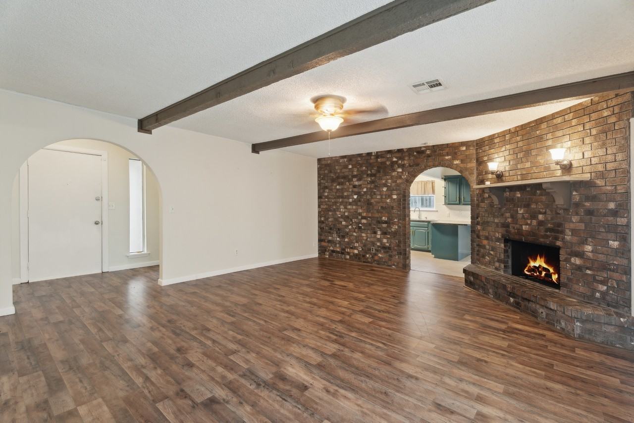 2904 E Fort Worth St #1 - Photo 6 of 28