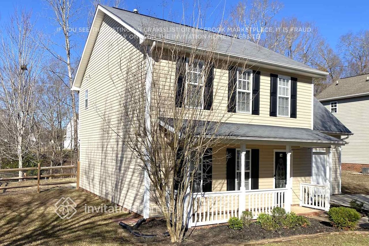 8808 Clifton Meadow Dr - Photo 2 of 15