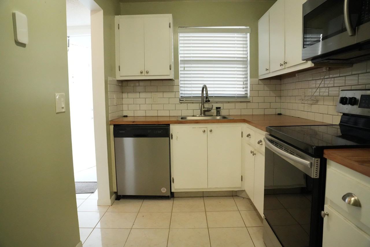 4640 Lucerne Lakes Blvd W #508 - Photo 2 of 34