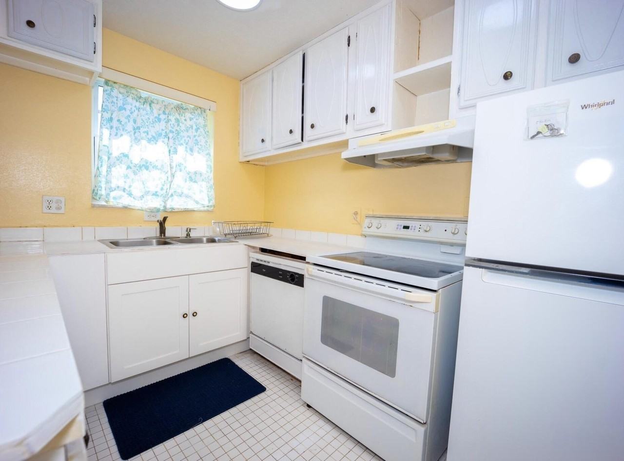 3240 Ridge Hill Rd #C - Photo 2 of 17