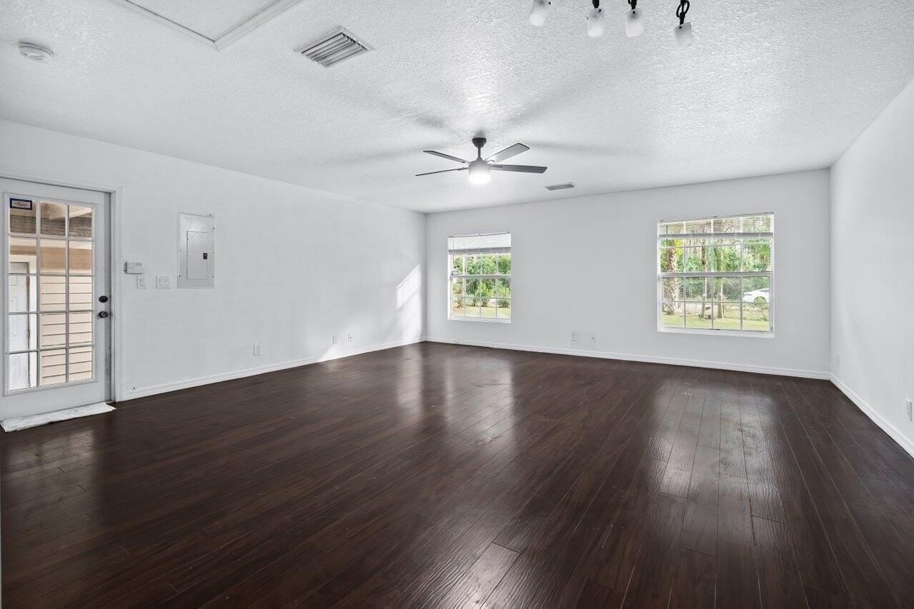 14729 95th Ln N - Photo 7 of 47