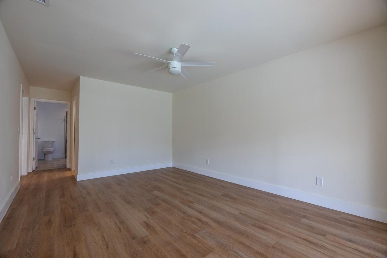 22352 Martella Ave - Photo 3 of 26